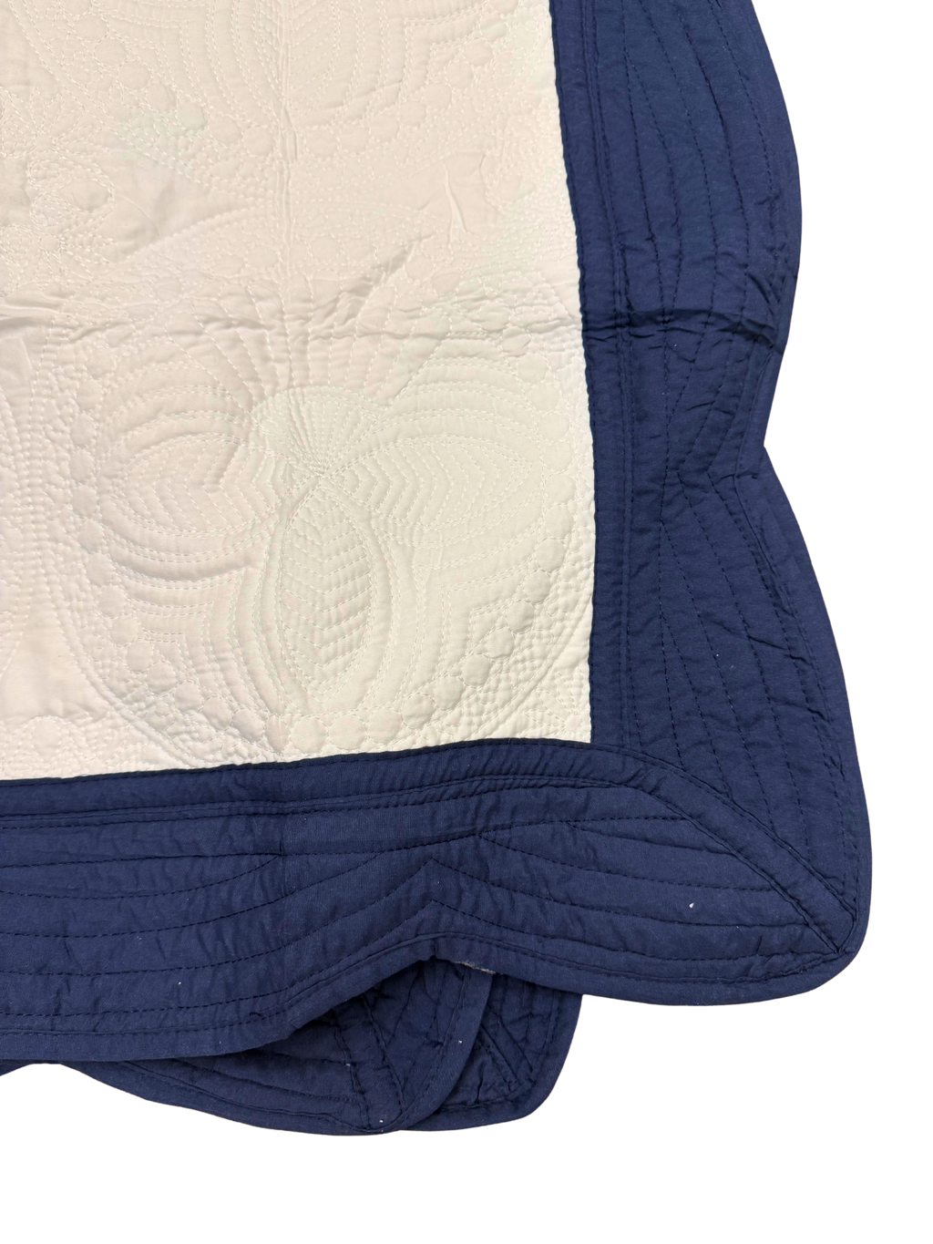 Hudson Two-Tone Heirloom Quilt